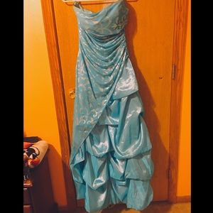 Size 3/4 Sky Blue Prom Dress. $80 OBO